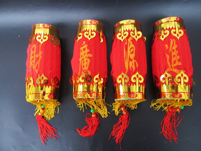 4Pcs Red Decorative Chinese Palace Lanterns Tassels 18cm - Click Image to Close