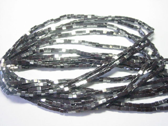 20 Strands Cube Bead Hematite Necklace 40CM Long - Click Image to Close