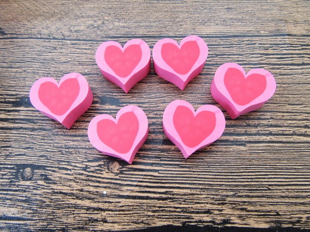 30Pcs Heart Erasers Party Favors Pink Eraser Birthday Treat Bag - Click Image to Close