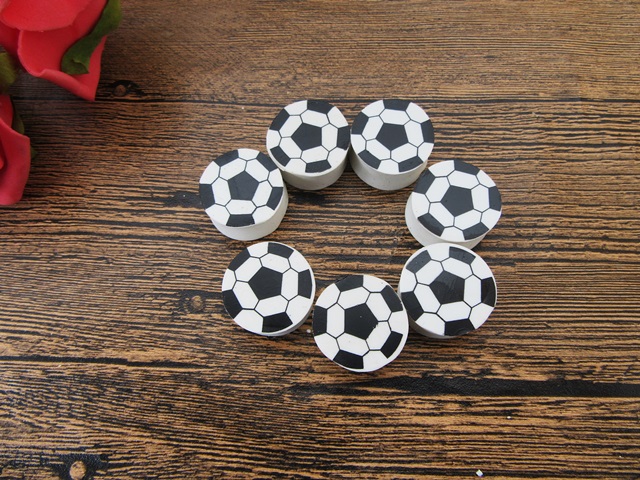 25Pcs Round Erasers Party Favors Football Eraser Birthday Treat - Click Image to Close