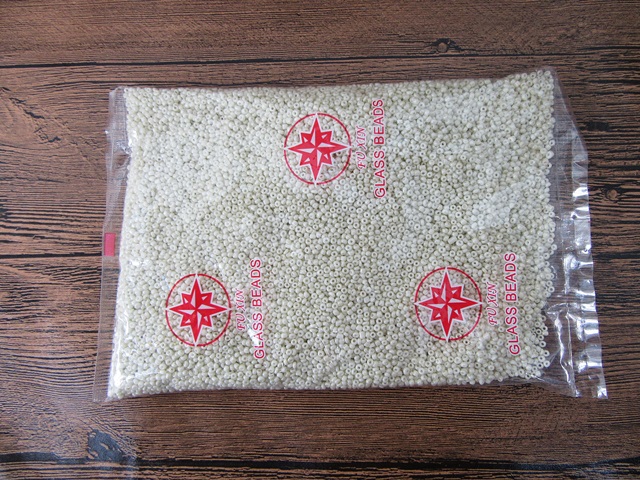 1Bag X 30000Pcs Opaque Glass Seed Beads 2mm Ivory - Click Image to Close