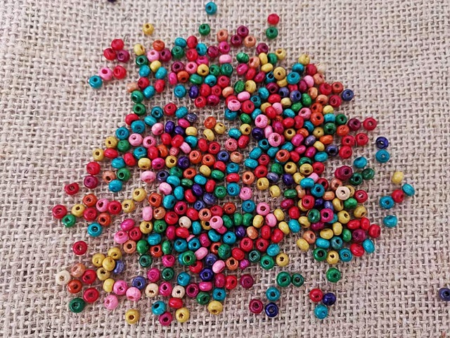 320Pcs Round Wooden Loose Beads for Jewelry Making DIY Craft 4mm - Click Image to Close