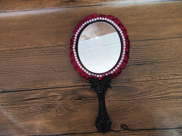 1Pc Floral Repousse Vintage Mirror Hand Held Makeup Beauty - Click Image to Close