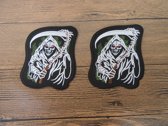 10Pcs Scary Sew On Patch Badge Fabric Clothes Craft Sticker Tran - Click Image to Close