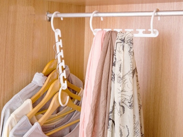 1Pack x 8Sets Hanger Space Saving Cascading Triples Closet Space - Click Image to Close