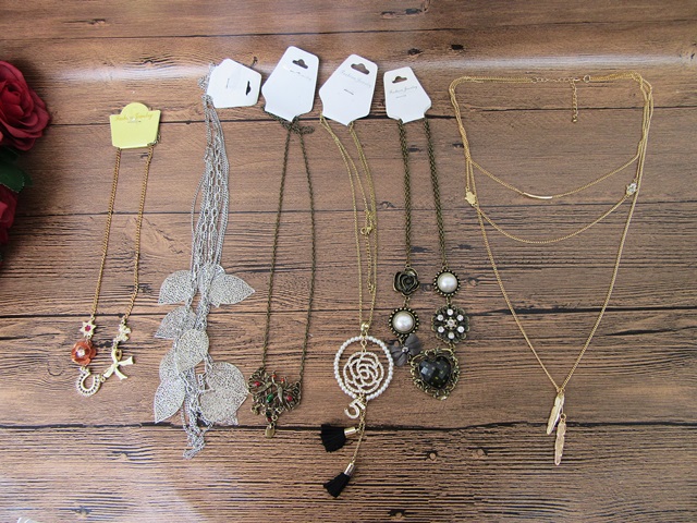 12Pcs Fashion Lady's Alloy Metal Chain Necklace Assorted