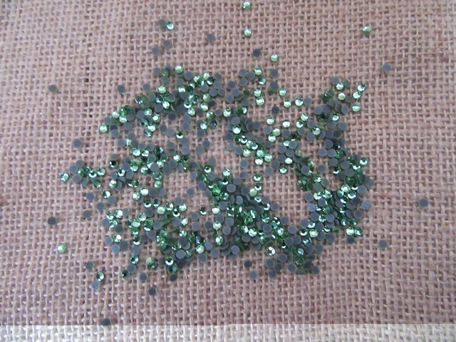 7500Pcs Green Round Facted Flatback Rhinestone 3mm Dia. 7500Pcs Green Round Facted Flatback Rhinestone 3mm Dia.