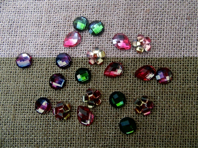 18Sheets X 20Pcs Plastic Facted Flatback Rhinestone Assorted 18Sheets X 20Pcs Plastic Facted Flatback Rhinestone Assorted