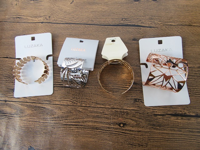 6Pcs Fashion Hollow Bangles Bracelets 50-65mm Dia. Assorted - Click Image to Close