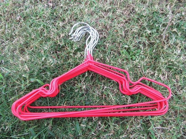 10Pcs Metal Wire Kids Coat Clothes Closet Hangers - Red 10Pcs Metal Wire Kids Coat Clothes Closet Hangers - Red