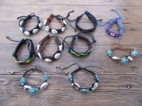 14Pcs Knitted Drawstring Bracelets with Sea Shell Beads 14Pcs Knitted Drawstring Bracelets with Sea Shell Beads