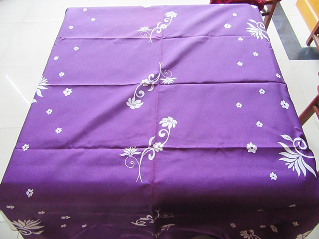 1X Fabric Table Cloth Table Cover 140x240cm Randomly Color - Click Image to Close