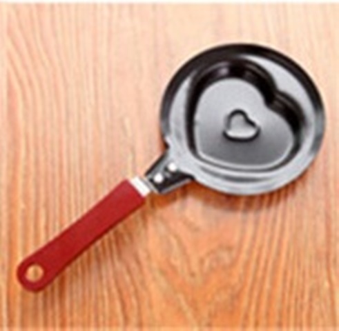 2Pcs Heart Shape Egg Fryer Skillet Fry Frying Pan Molds - Click Image to Close