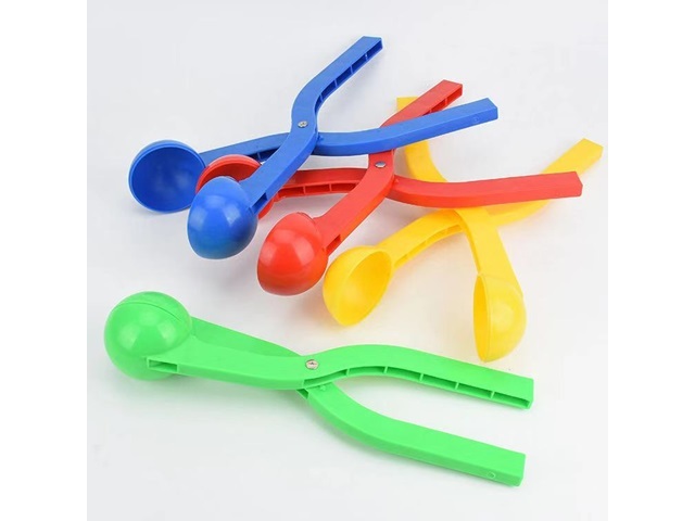 3Pcs Outdoor Snow Ball Maker Clamp Funny Sand Mold Tool 3Pcs Outdoor Snow Ball Maker Clamp Funny Sand Mold Tool