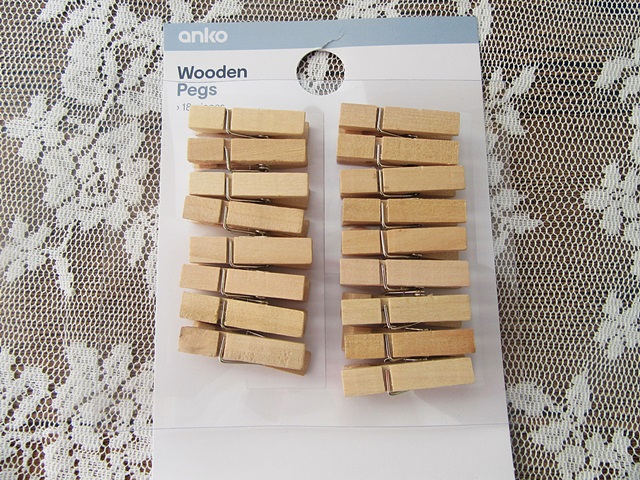 12Pkts X 18Pcs Wooden Photo Paper Clip Clothes Pegs 35mm Long - Click Image to Close