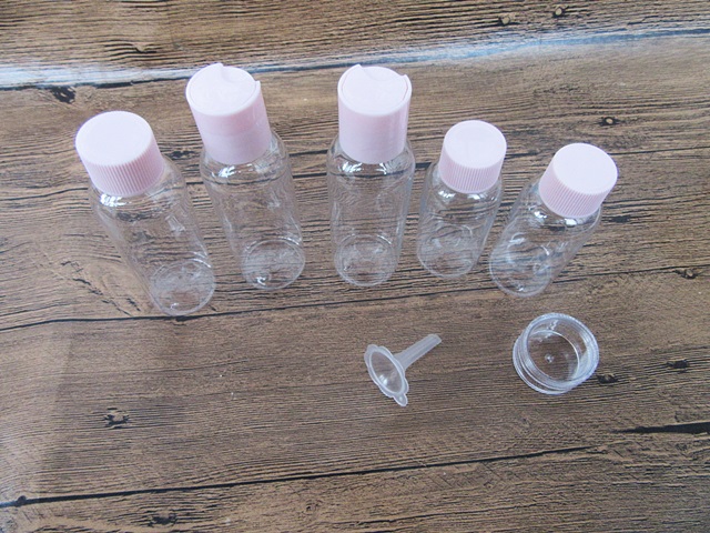4Set 7in1 Empty Comestic Spray Bottle Refilled Bottle w/Bag - Click Image to Close