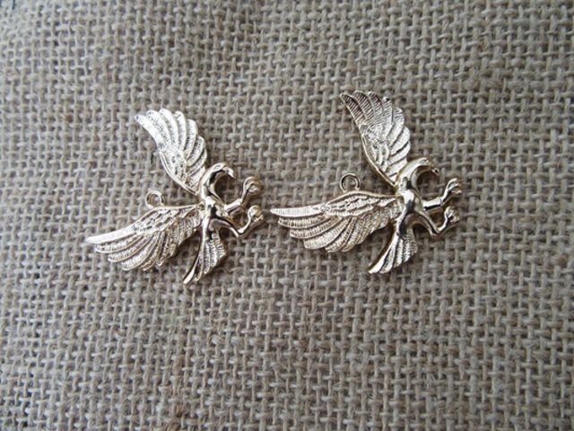 30Pcs Golden Color 3D Vivid Eagle Beads Charms Pendants