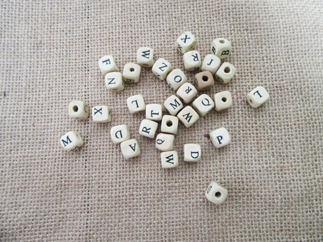 220Pcs Wooden Cube Alphabet Letter Beads 10x10mm 220Pcs Wooden Cube Alphabet Letter Beads 10x10mm