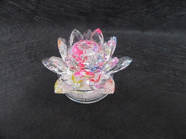 1X Bring Good Luck Stunning Colourful Crystal Lotus Flower Art D 1X Bring Good Luck Stunning Colourful Crystal Lotus Flower Art D