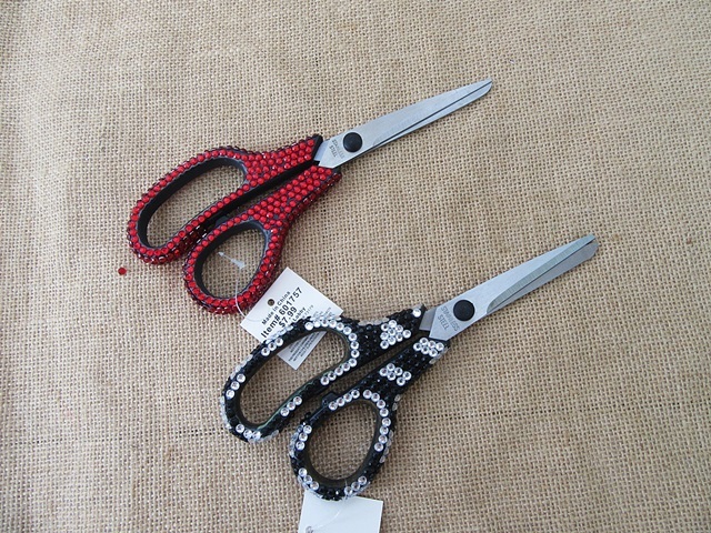 6Pcs Fashion Rhinestone Craft Office Home Usage Scissors Mixed 6Pcs Fashion Rhinestone Craft Office Home Usage Scissors Mixed