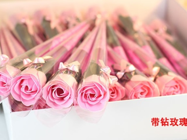 60Pcs Pink Bath Artificial Rose Soap Flower Mother's Day Valenti