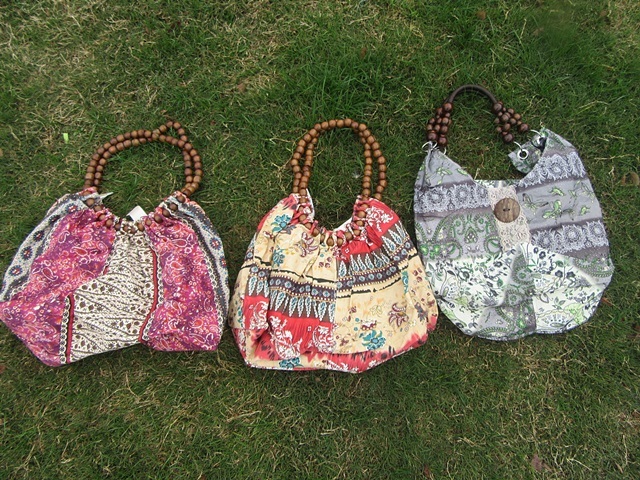 1Pc New Tibet Style Handbag Hippie Bag with Wooden Beads Handle 1Pc New Tibet Style Handbag Hippie Bag with Wooden Beads Handle