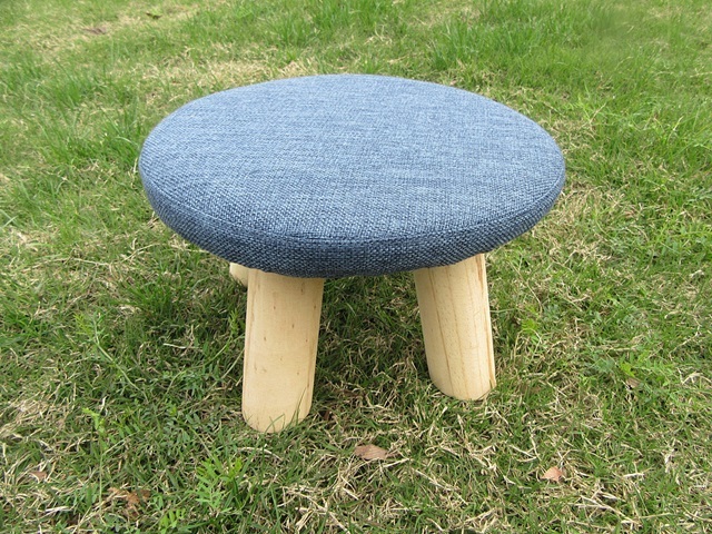 1X Round 4 Leg Wooden Foot Stool Footrest Padded Seat Office Bed - Click Image to Close