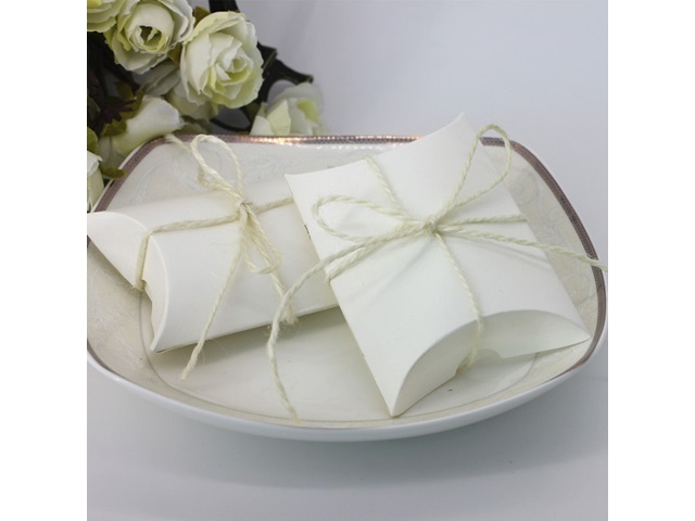 100Pcs Wedding Favour/Bomboniere Pillow Boxes w/Hemp Cord - Click Image to Close