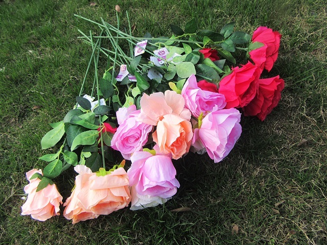 18Pcs Artificial Fake Flowers Leaf Rose Floral Home Bouquet Deco 18Pcs Artificial Fake Flowers Leaf Rose Floral Home Bouquet Deco