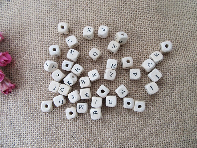 580Pcs Wooden Cube Alphabet Letter Beads 10x10mm - Click Image to Close