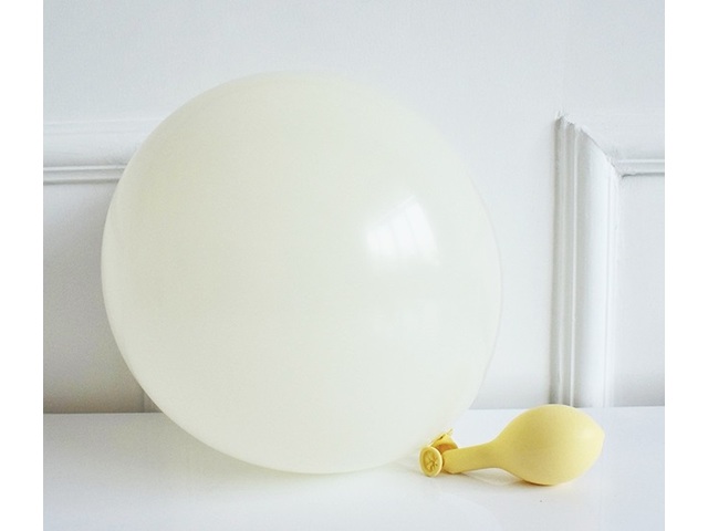 100Pcs Ivory Natural Latex Balloons Party Supplies 30cm - Click Image to Close