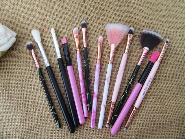12Pcs Make Up Blending Brush MakeUp Cosmetic Tool Assorted 12Pcs Make Up Blending Brush MakeUp Cosmetic Tool Assorted