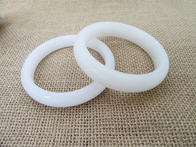 4Pcs White Jade Bangle Bracelets 77x15mm With Case - Click Image to Close
