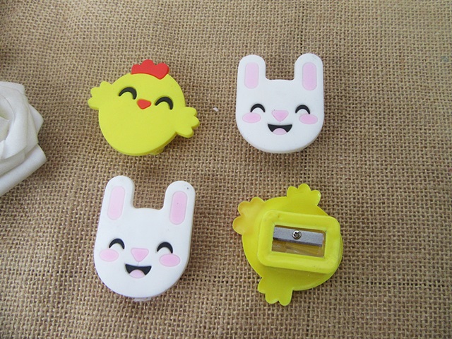 12Pcs Cute Rabbit Chicken Pencil Sharpener Stationery Supplies A - Click Image to Close