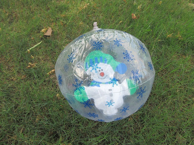 12Pcs Inflatable Clear Snowman in Snowflake Beach Ball Party Fav - Click Image to Close