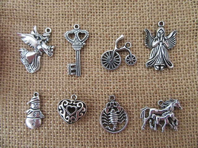 200Pcs New Various Design Beads Charms Pendants Jewellery