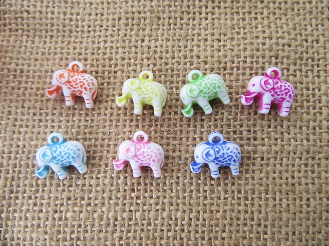200Pcs Elephant Design Plastic Beads DIY Jewellery Making - Click Image to Close