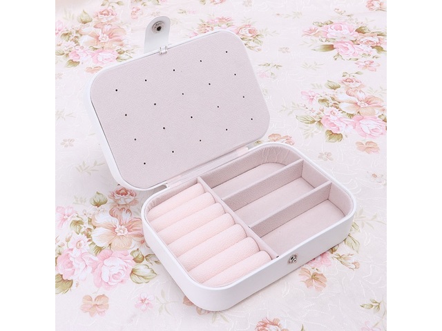 1Pc White Hard Case Earring Bracelet Etc Jewellery Travel Case