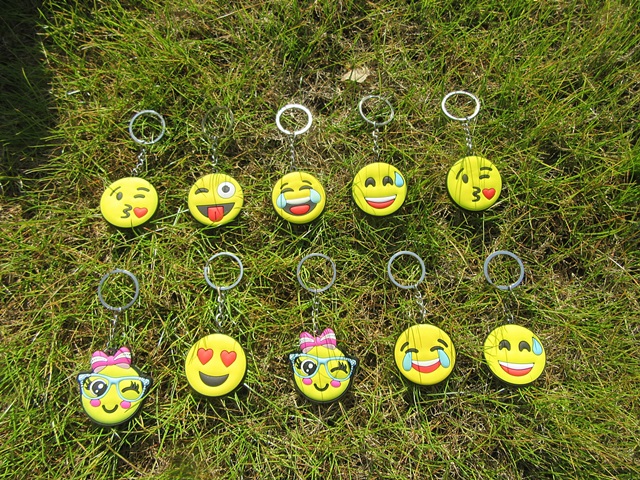 20Pcs Smile Face Emoji Keyrings Key Ring Key Chain Assorted - Click Image to Close