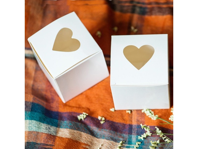 50Pcs White Macron Candy Bomboniere Boxes Wedding Favor 50Pcs White Macron Candy Bomboniere Boxes Wedding Favor