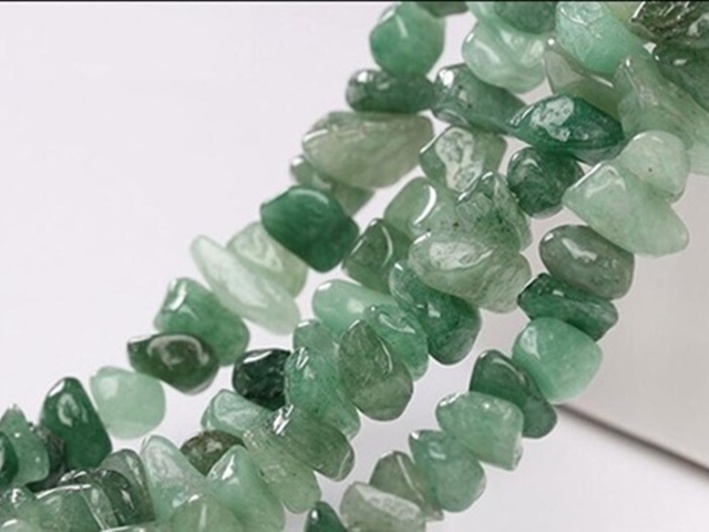 5Strands x 200pcs Green Aventurine Gemstone Loose Chip Beads - Click Image to Close