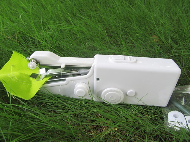 1Pc Mini Portable Electric Sewing Machine Stitch Household
