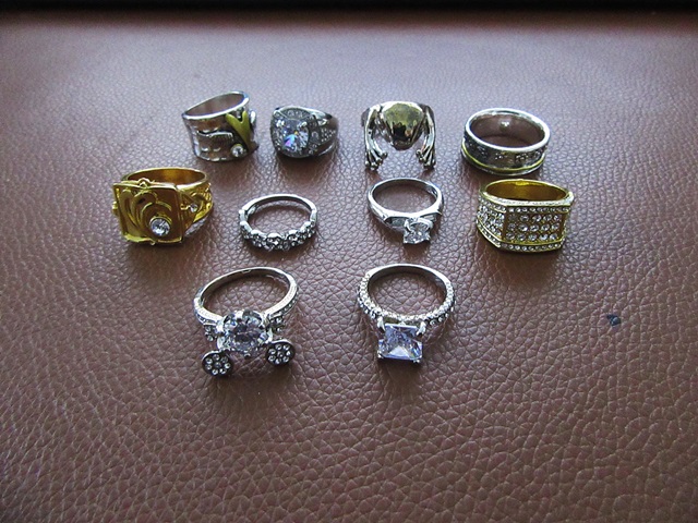 10Pcs New Decorative Charm Metal Rings with Gemstone - Click Image to Close