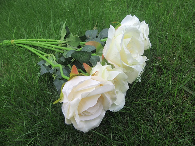 6Pcs Off White Rose Artificial Flower Wedding Bouquet Party Home - Click Image to Close