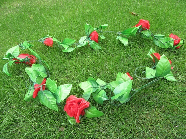 5Pcs Red 9 Flower Head Artificial Rose Leaf Garland Vine String - Click Image to Close