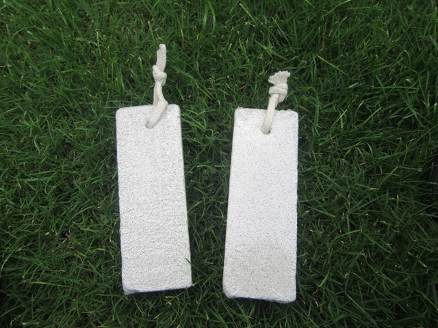 6Pcs Pumice Stone For Feet Hard Skin Remover Scrubber w/Rope - Click Image to Close