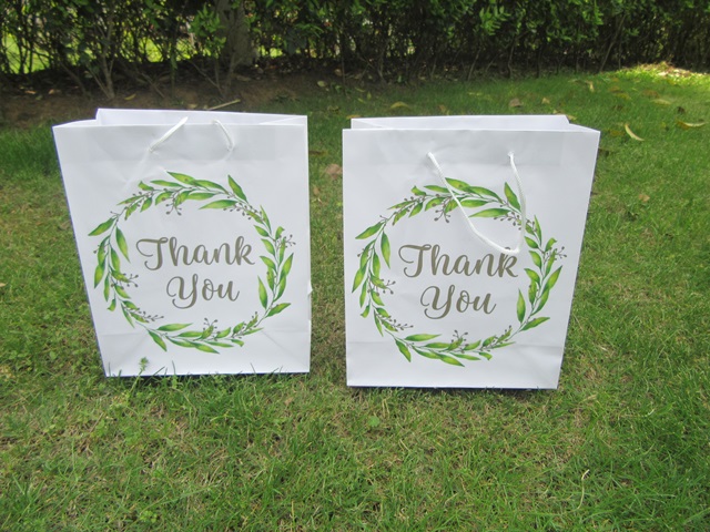 12Pcs Thank You Printed Greenery Paper Gift Carry Bags - Click Image to Close