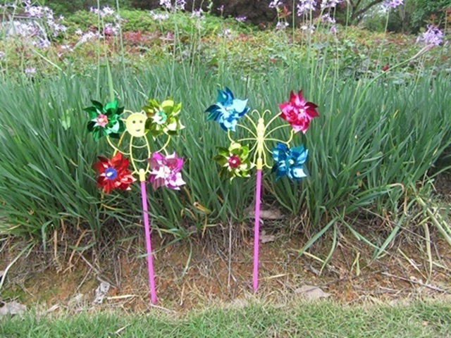 100Pcs Exciting 4-Head Flower Windmills Mixed Wholesale - Click Image to Close