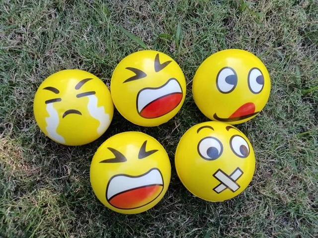 12Pcs Yellow Anti-Stress PU Foam Smile Face Emoji Balls 9cm
