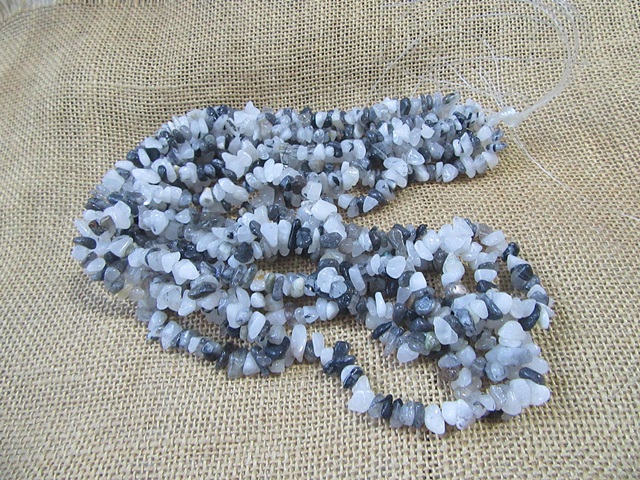 5Strands x 240pcs Natural Black & White Gemstone Loose Chip Bead 5Strands x 240pcs Natural Black & White Gemstone Loose Chip Bead